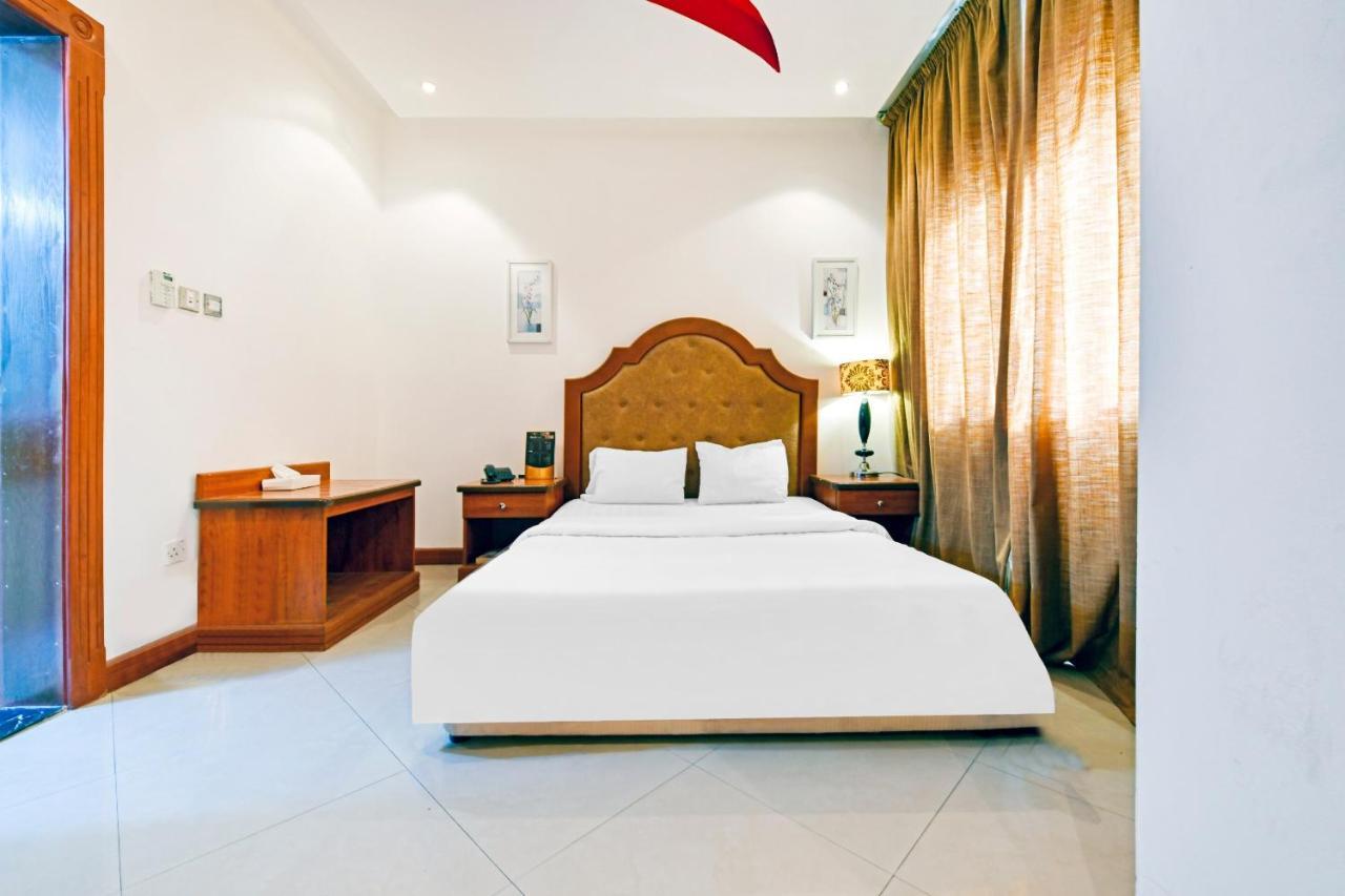 Oyo 118 Revira Hotel Manama Dış mekan fotoğraf