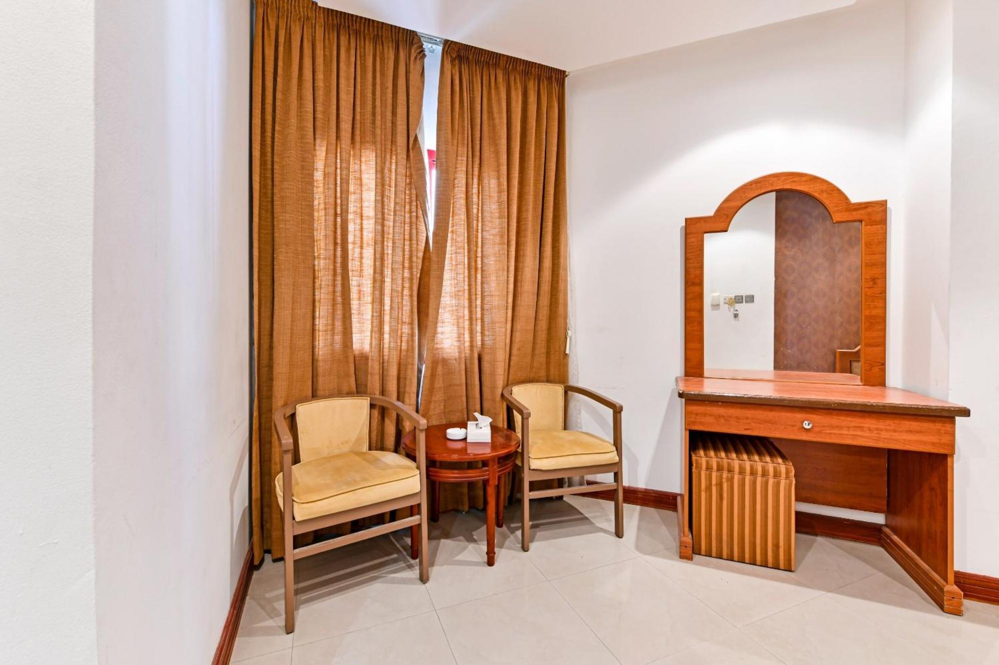Oyo 118 Revira Hotel Manama Dış mekan fotoğraf